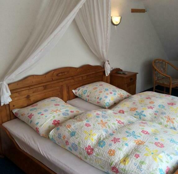 キングサイズベッドのスイートルーム, Landhotel Quelle