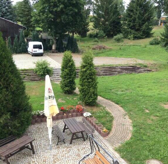 キングサイズベッドのスイートルーム, Landhotel Quelle