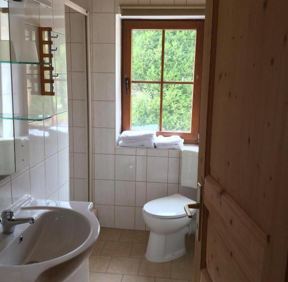 バルコニー付きスタンダードルーム, Landhotel Quelle