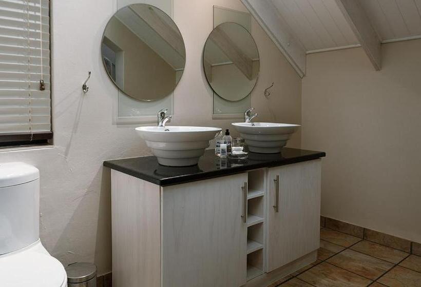 スタンダードルーム, Adamsview