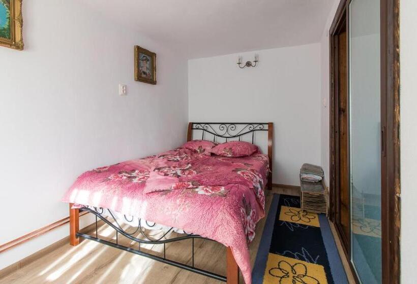 خانه 4 خوابه, Casa De Vacanta Mirela