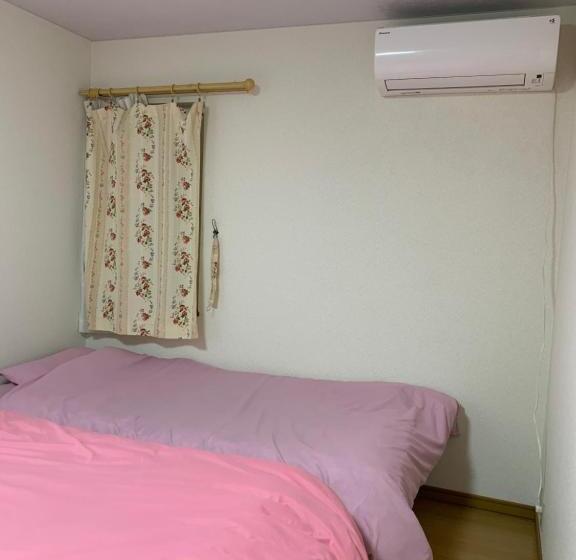 חדר סטנדרטי לארבעה עם חדר אמבטיה משותף, Stay Sakura