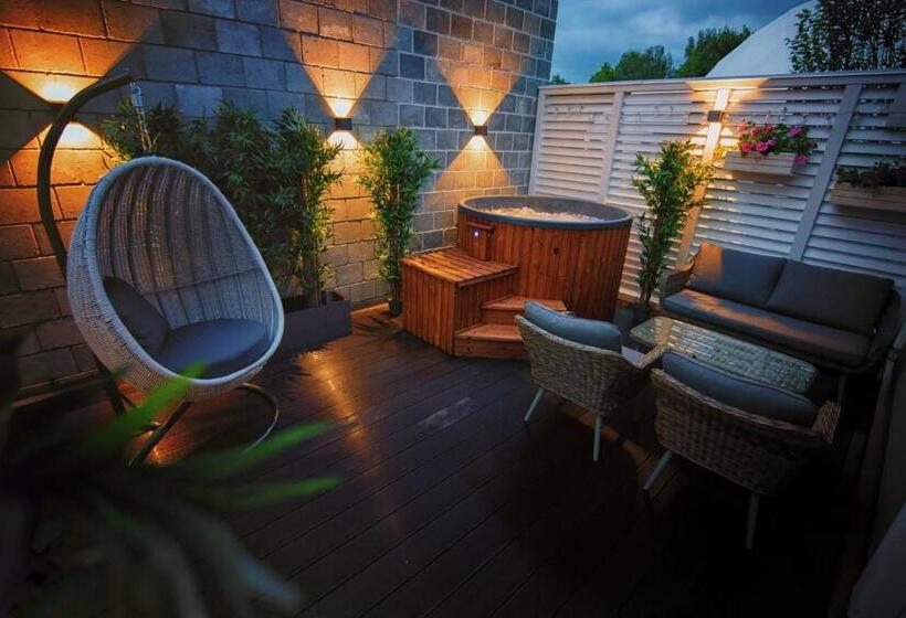 בקתת סופריור בת חדר 1, Scandinavia Resort