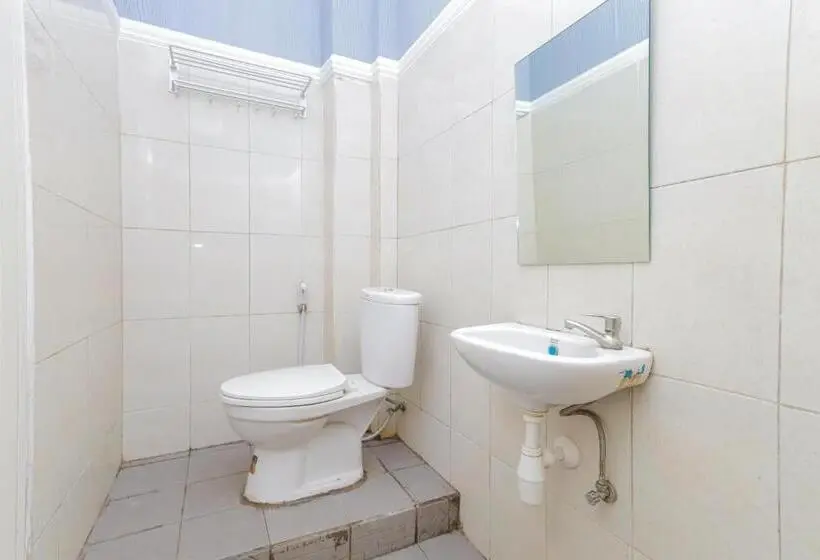Standard-huone, Urbanview Hotel Syariah Near Gelora Delta Sidoarjo