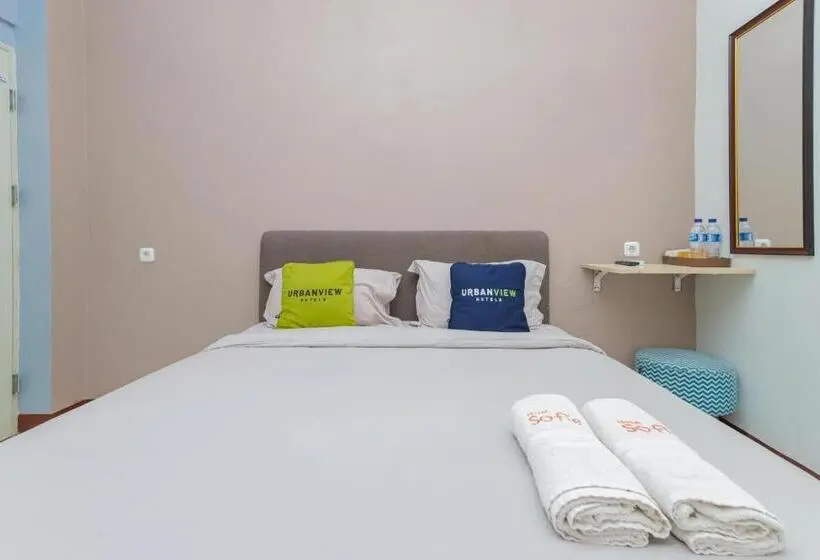 Standard-huone, Urbanview Hotel Syariah Near Gelora Delta Sidoarjo