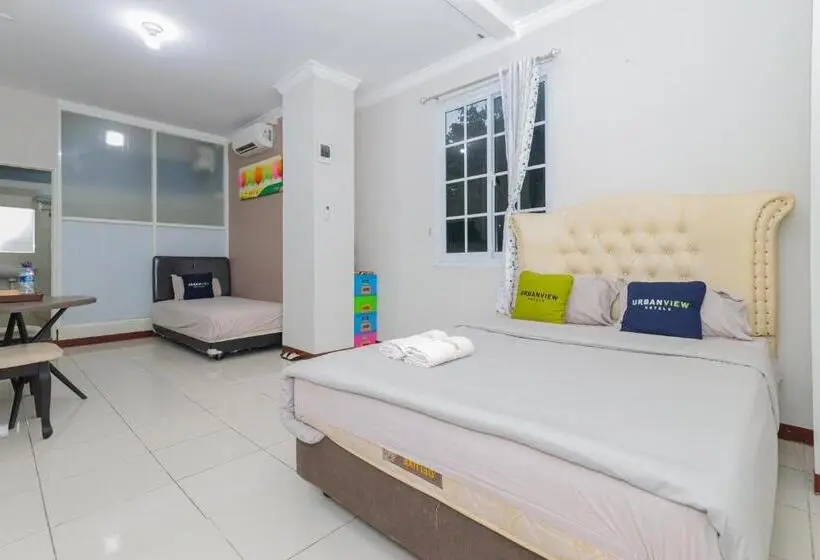 Perhehuone, Urbanview Hotel Syariah Near Gelora Delta Sidoarjo