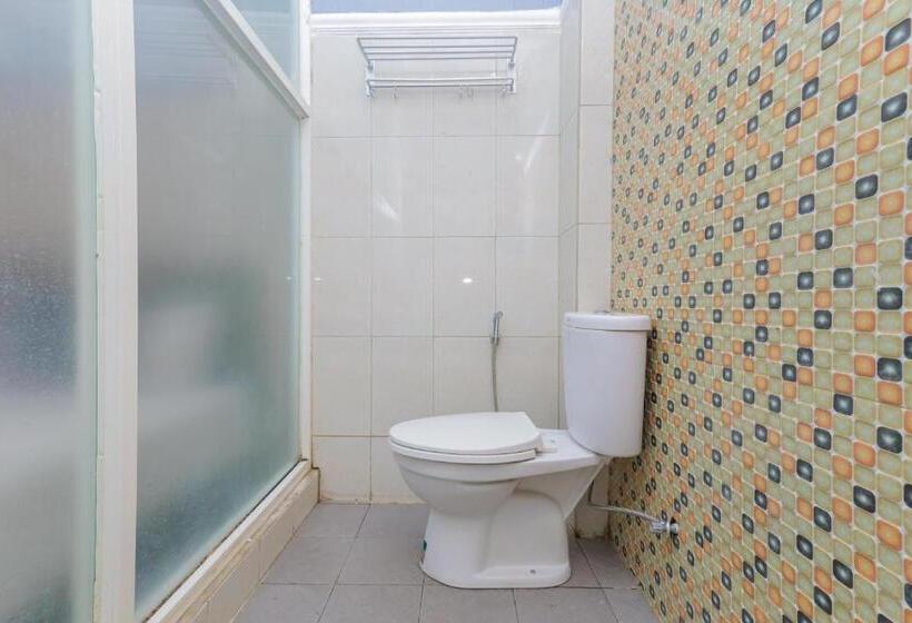 Номер Deluxe, Urbanview Hotel Syariah Near Gelora Delta Sidoarjo