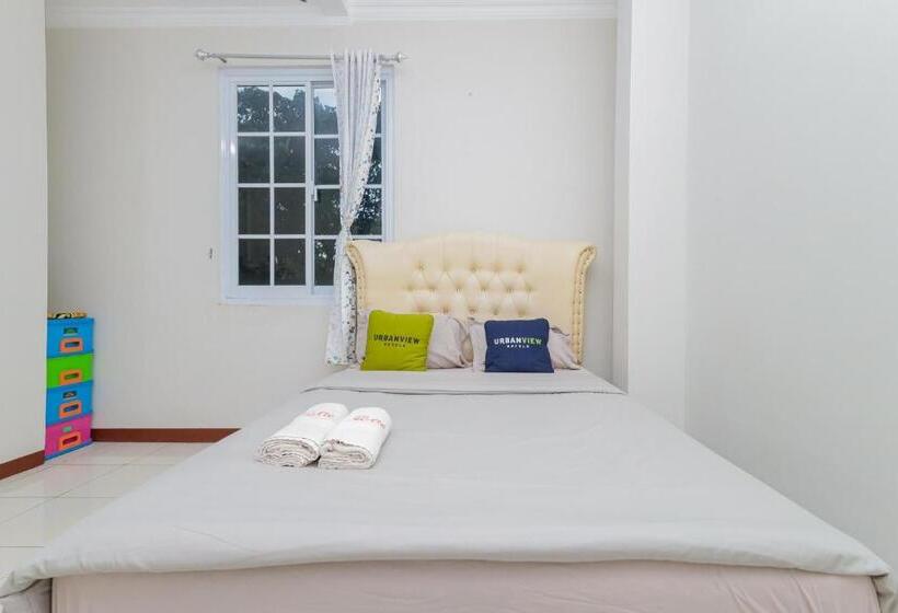 Семейный Номер, Urbanview Hotel Syariah Near Gelora Delta Sidoarjo