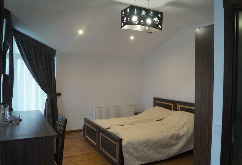 标准间, Villamaria