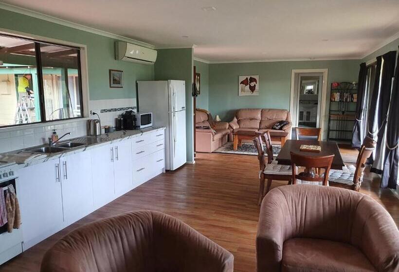 샬레, Pecan Hill Bnb