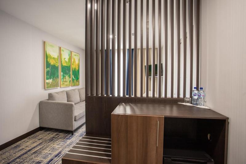 סוויטה, Avenue Park