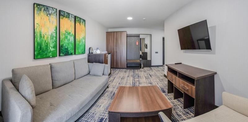 סוויטה, Avenue Park