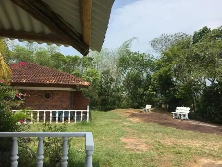ファミリールーム, Campestre Luna Roja