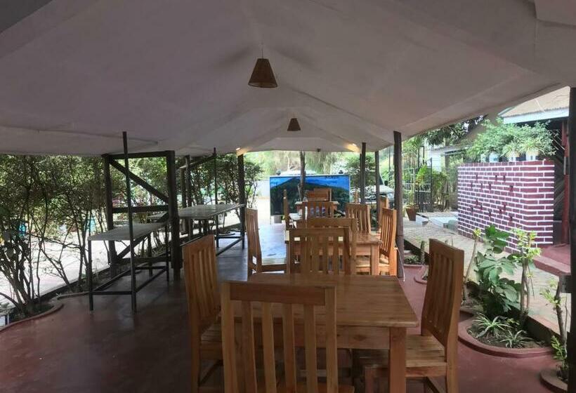 스탠다드 룸 킹사이즈 침대, Mzunguu Safari Lodge