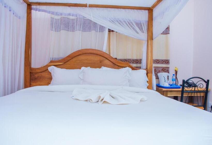 Стандартный Номер Кровать Кинг, Mzunguu Safari Lodge