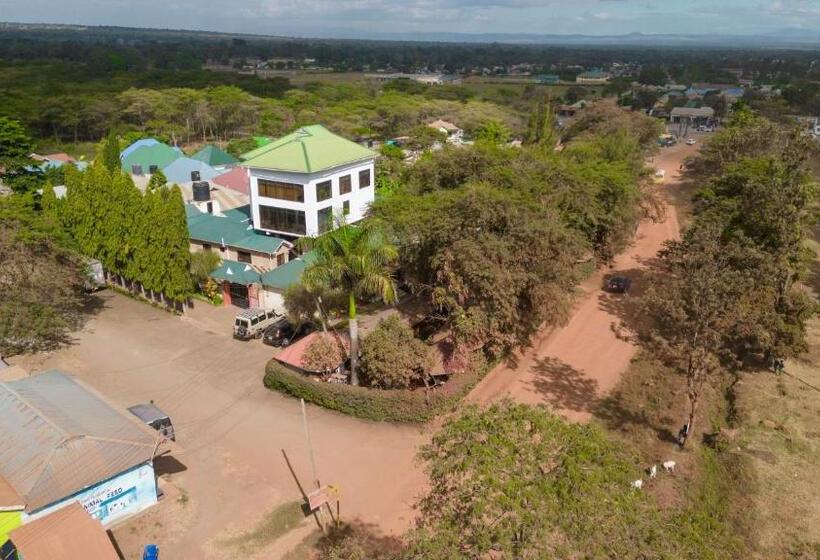 스탠다드 룸 킹사이즈 침대, Mzunguu Safari Lodge