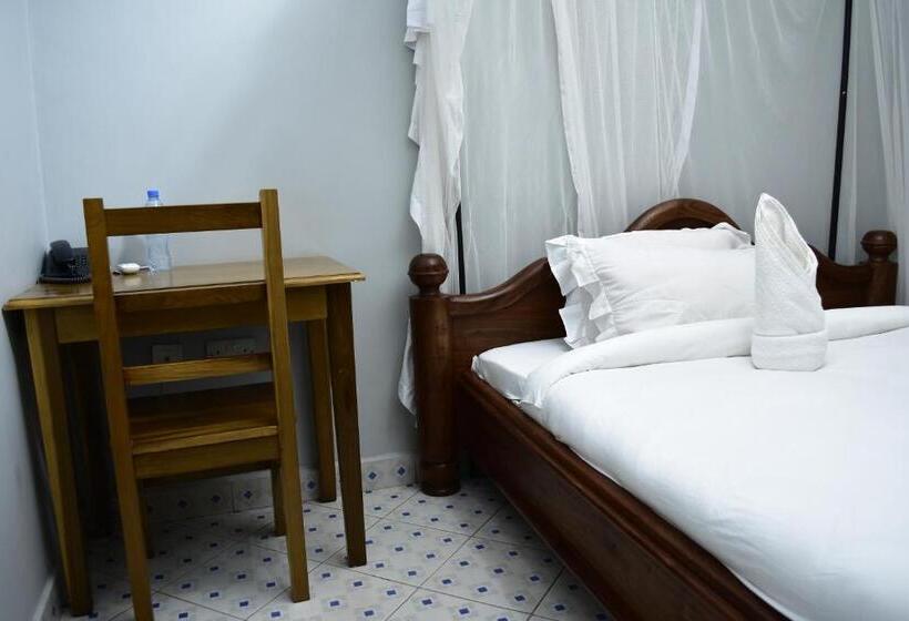 스탠다드 룸 킹사이즈 침대, Mzunguu Safari Lodge