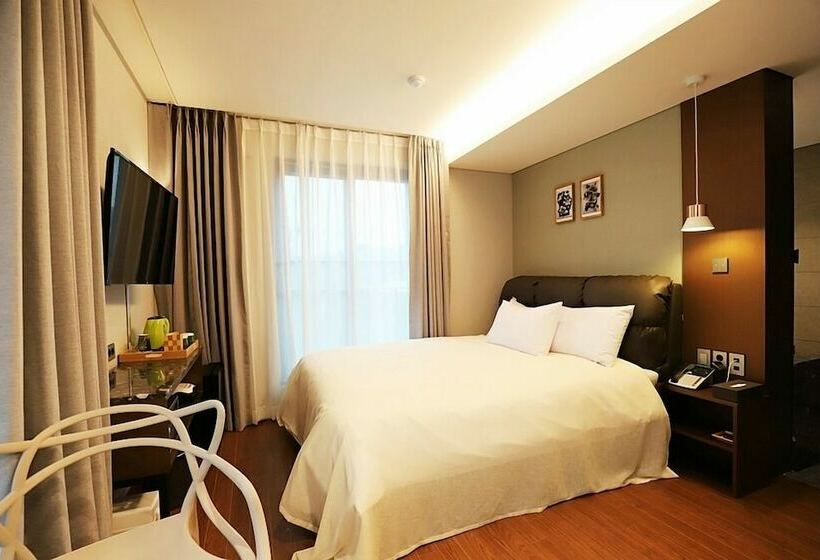 סוויטת ג'וניור, Namyangju Bukhangang Dolcecasa