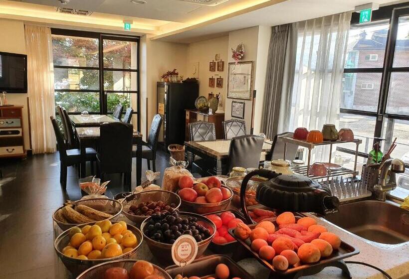 סוויטת ג'וניור, Namyangju Bukhangang Dolcecasa