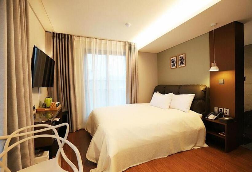 주니어 스위트, Namyangju Bukhangang Dolcecasa