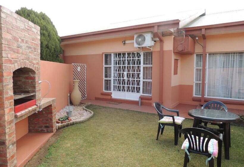 غرفة قياسية, Hullabaloo Selfcatering Sleepover