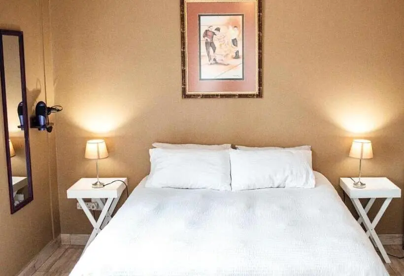 スタンダードルーム, Hullabaloo Selfcatering Sleepover