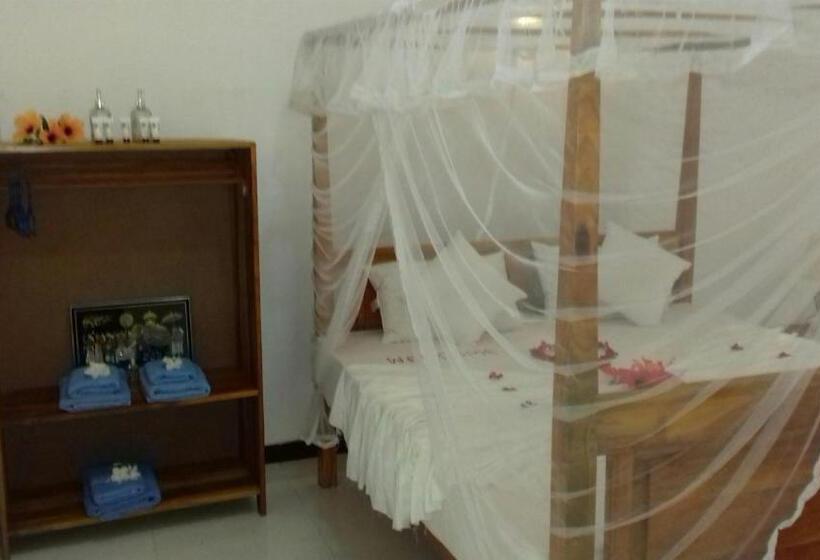 스탠다드 룸 킹사이즈 침대, Mahee House