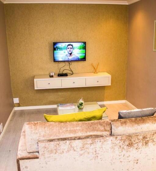 חדר משפחתי, Mulenvo Guest House