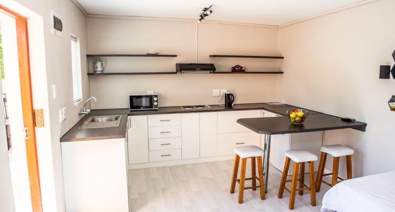 חדר אקונומי, Mulenvo Guest House