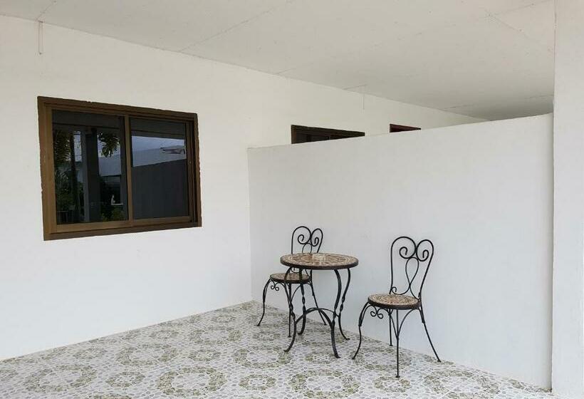 غرفة قياسية مطلّة علي الحديقة, Pon Resort