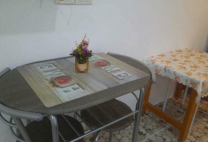 غرفة قياسية مطلّة علي الحديقة, Pon Resort