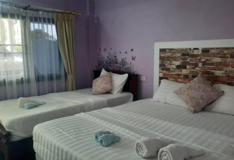 غرفة قياسية ثلاثية, Pon Resort