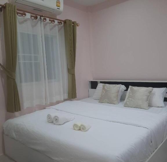 بنجلو قياسى, Pon Resort