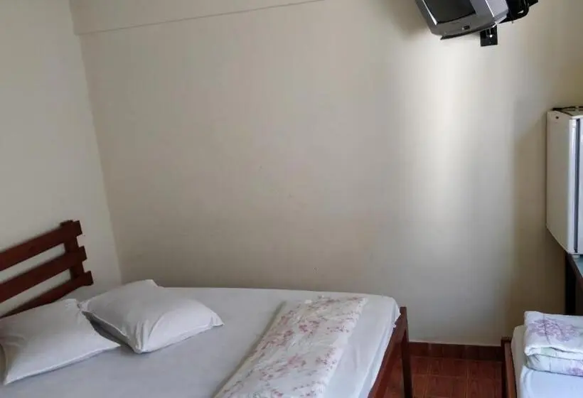 Standard Kolmen Hengen Huone, Ximenes