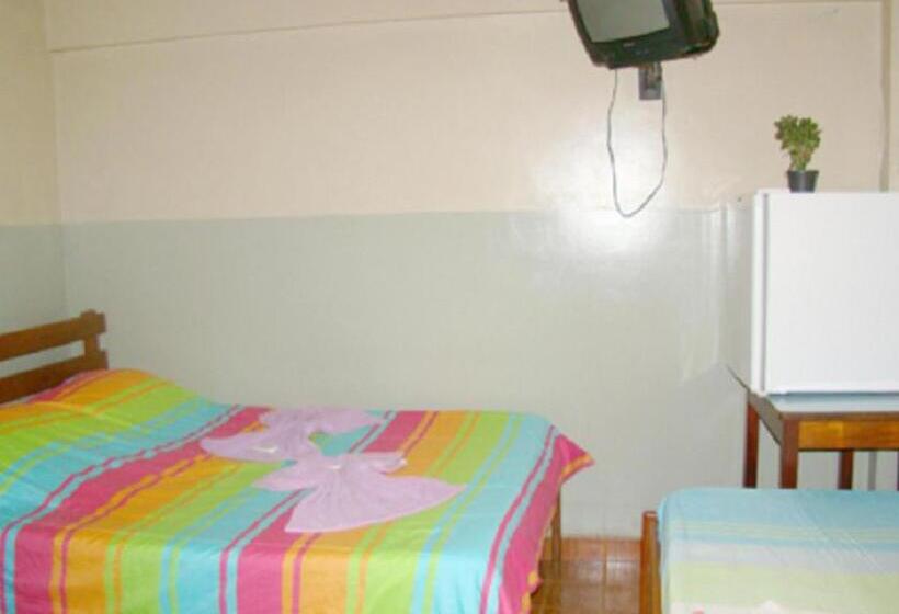 标准三人间, Ximenes