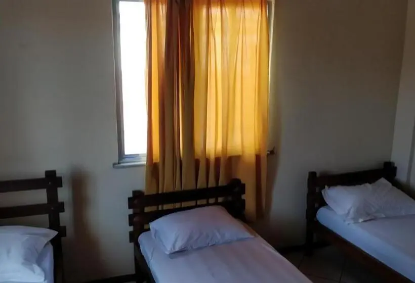 Basic Kolmen Hengen Huone, Ximenes