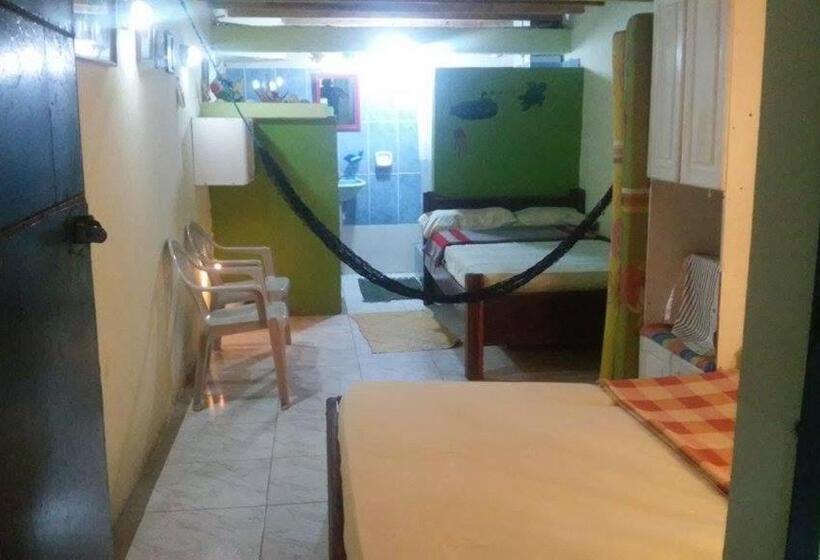 Budget Værelse, Hospedaje Algarrobo Machalilla