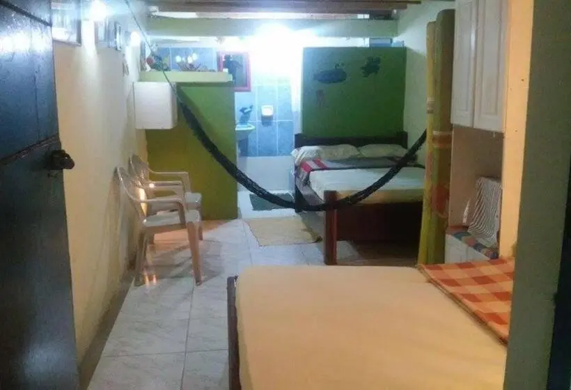 エコノミールーム, Hospedaje Algarrobo Machalilla