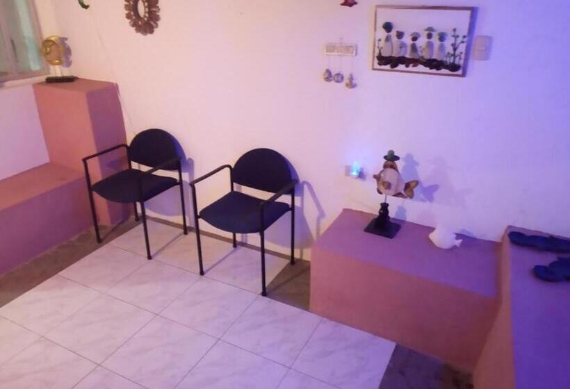 이코노미 룸, Hospedaje Algarrobo Machalilla
