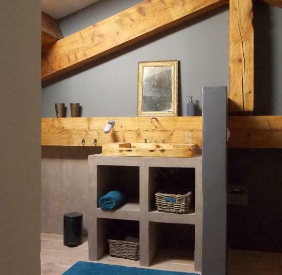 غرفة قياسية, La Rosière