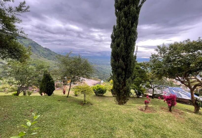 스탠다드 트리플 룸 가든 전망, El Gran Mirador