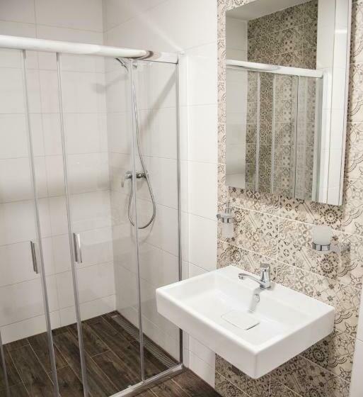 디럭스 스위트, U Josífka