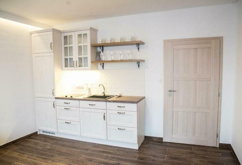 디럭스 스위트, U Josífka