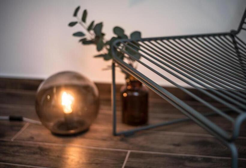 디럭스 스위트, U Josífka