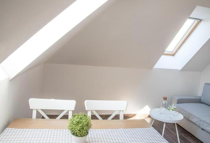 디럭스 스위트, U Josífka