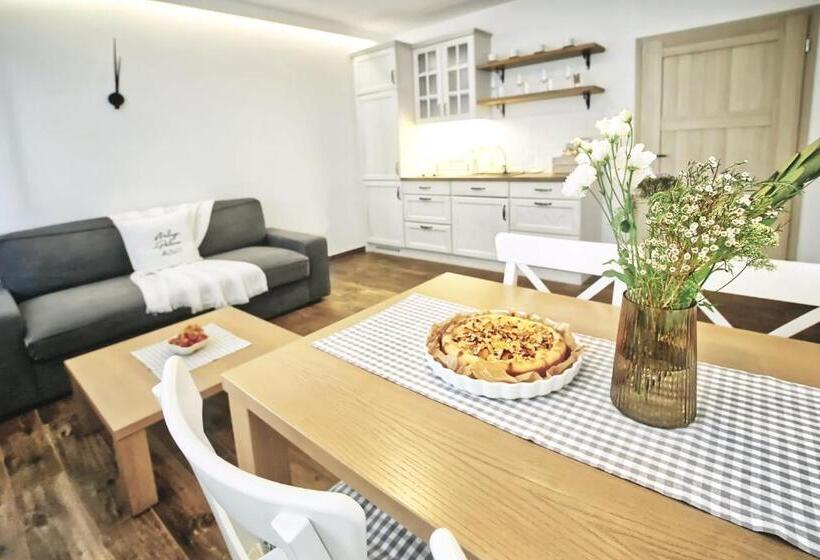 디럭스 스위트, U Josífka