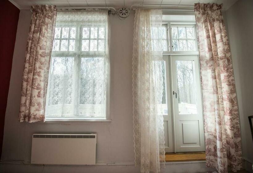 标准间带阳台, Stf Villa Söderåsen B&b