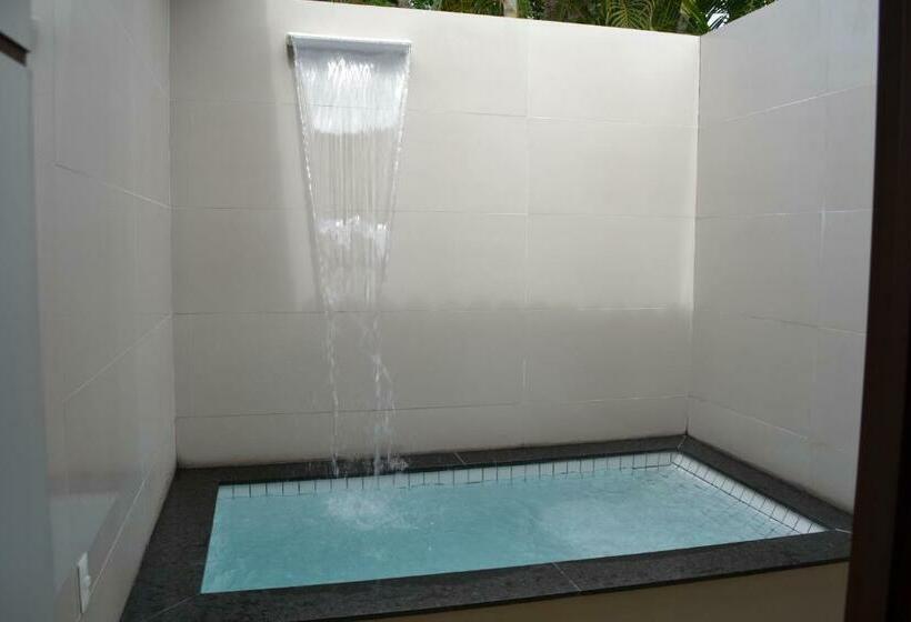 جناح سرير كينج, Ele E Ela Motel