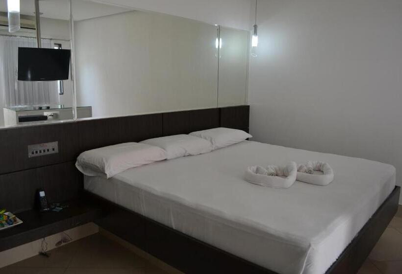 جناح سرير كينج, Ele E Ela Motel