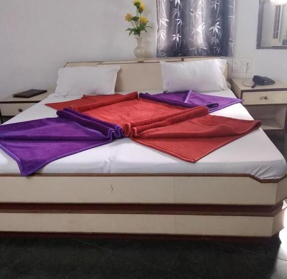 غرفة ديلوكس, Mount Way